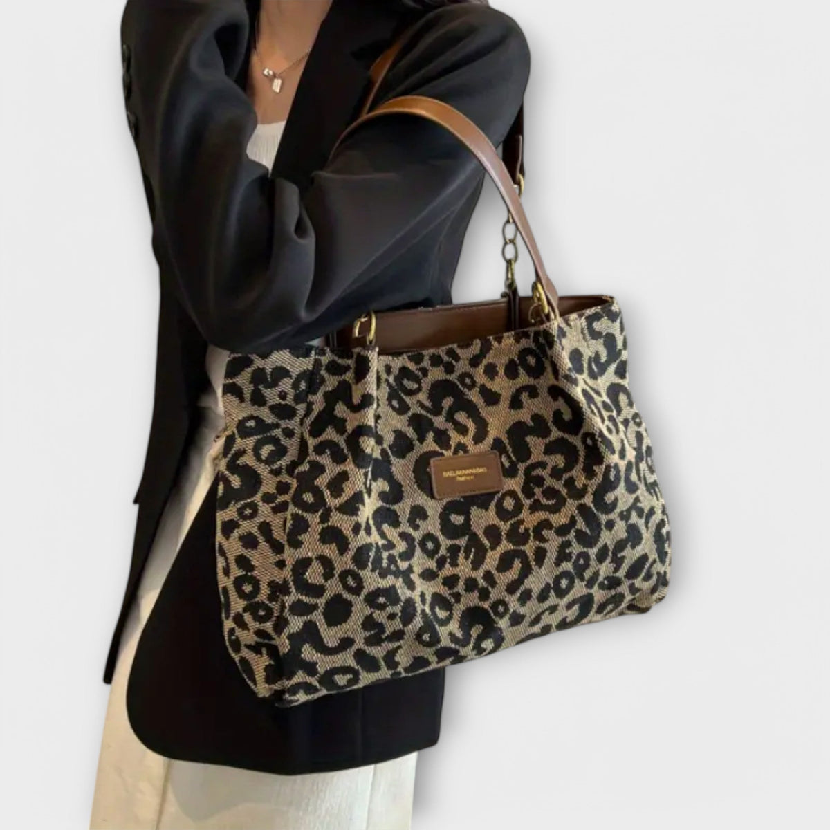 Benedicte | Leopard Canvas Tote