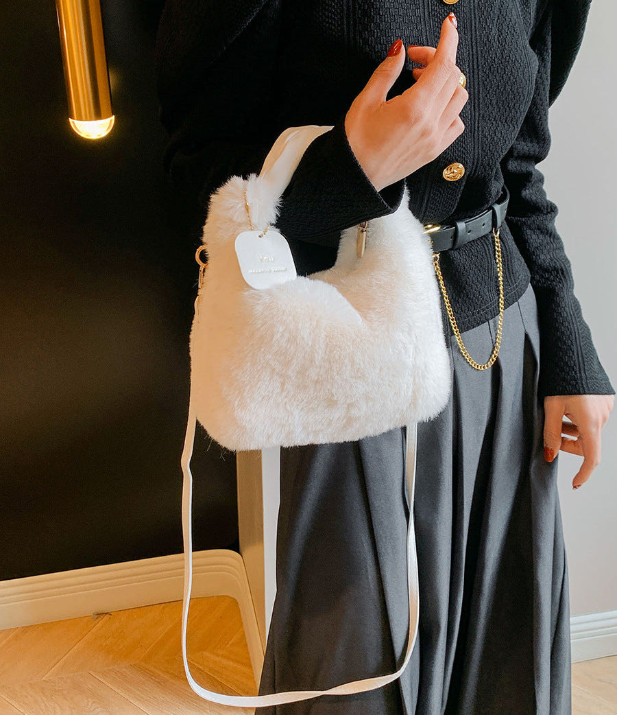 Women’s Plush Faux Fur Shoulder Bag – Soft Winter Handbag