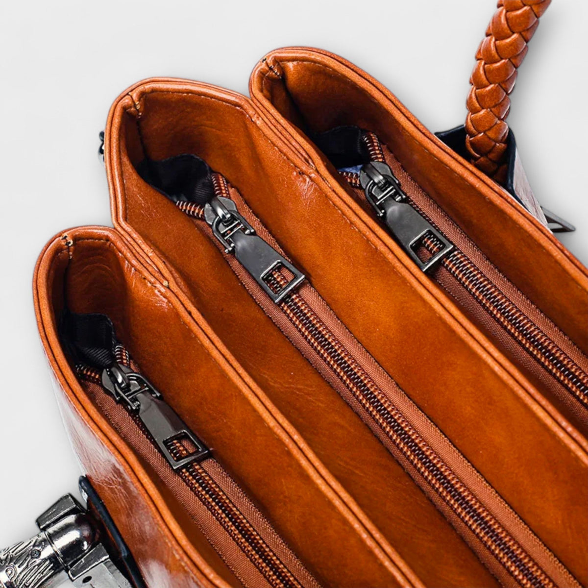 Reina | Elegant Duffel Bag